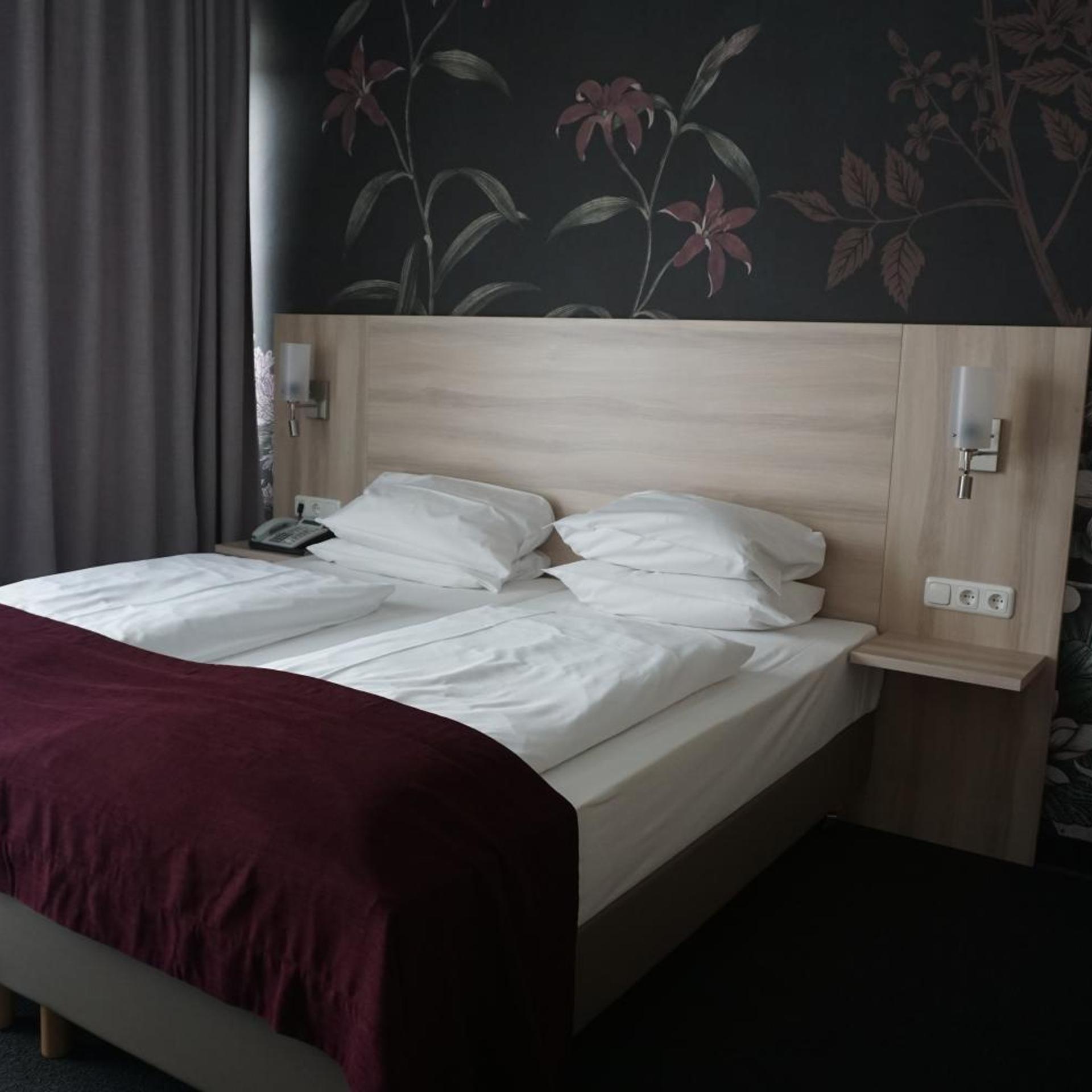 Top Hotel Senator 8/50