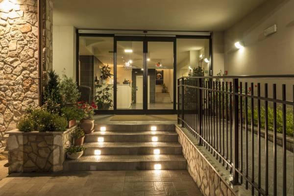Hotel &amp; Residence Centova 8/51