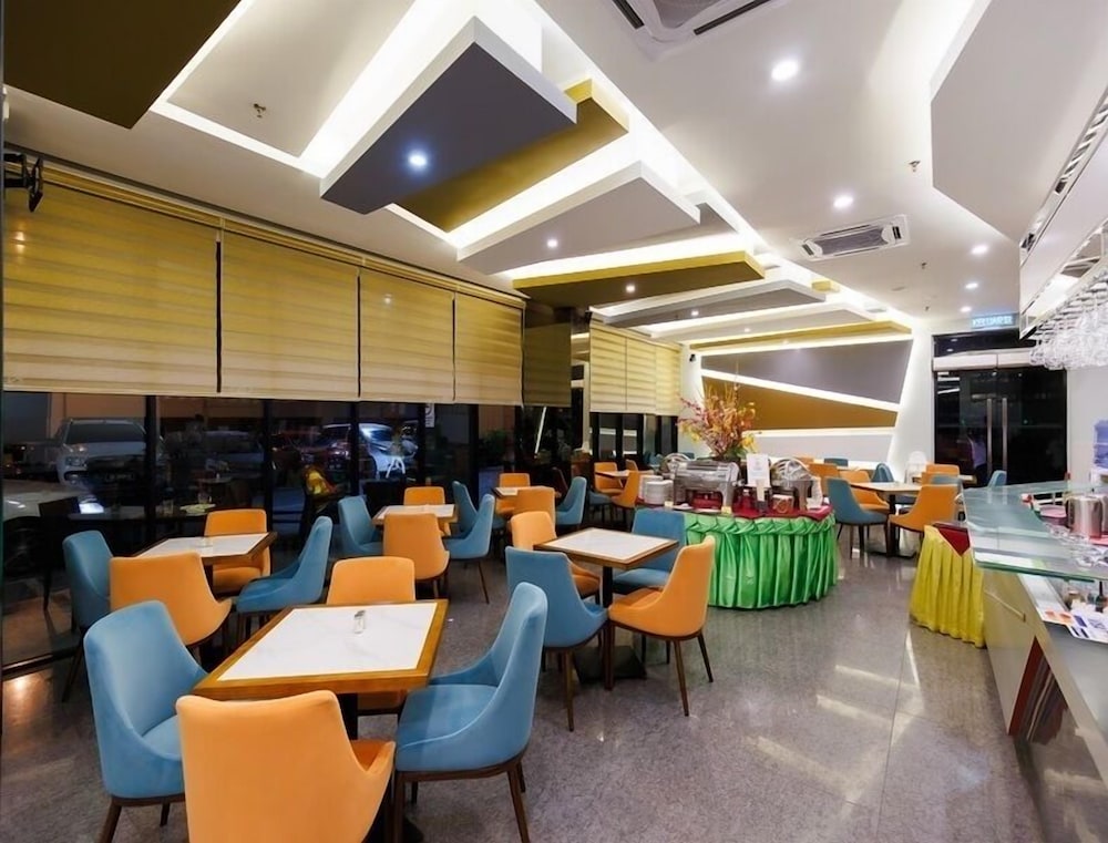 56 Hotel - Block A 32/38