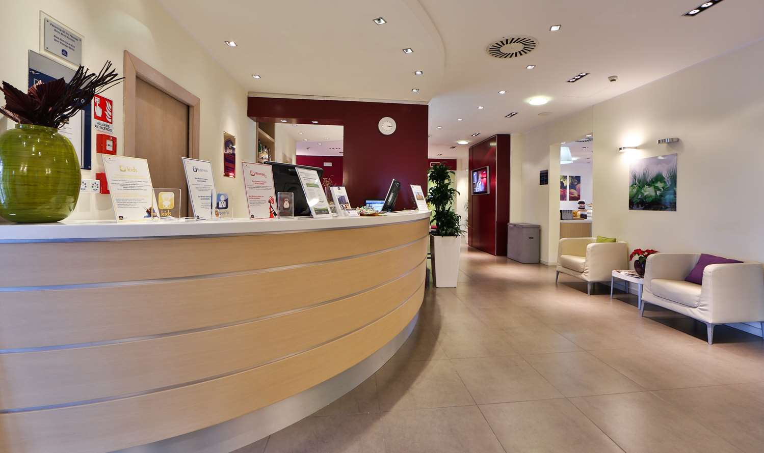 Best Western Palace Inn 3/39