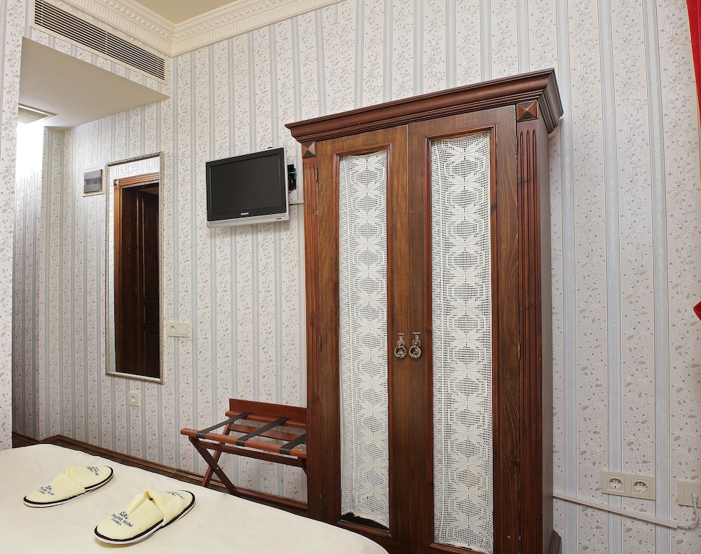 Dersaadet Hotel Istanbul 11/70