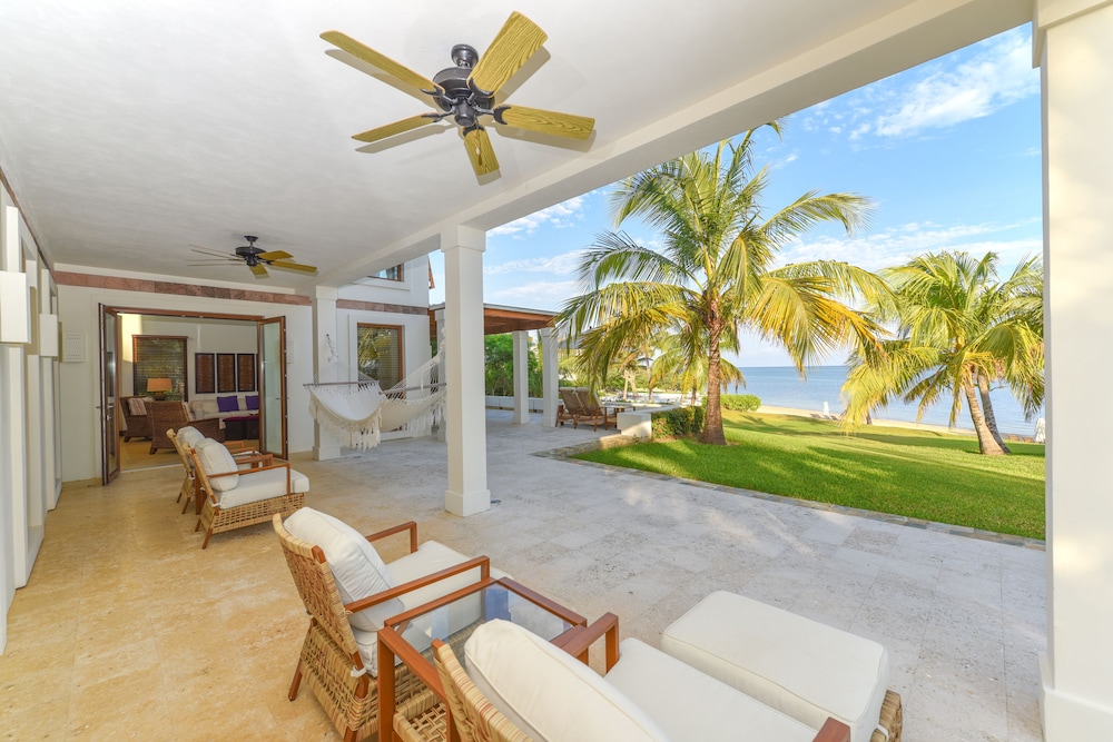 Las Verandas Hotel And Villas 10/73