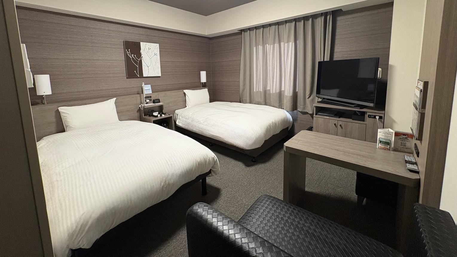 Comfort, Twin Beds, Mountain Side