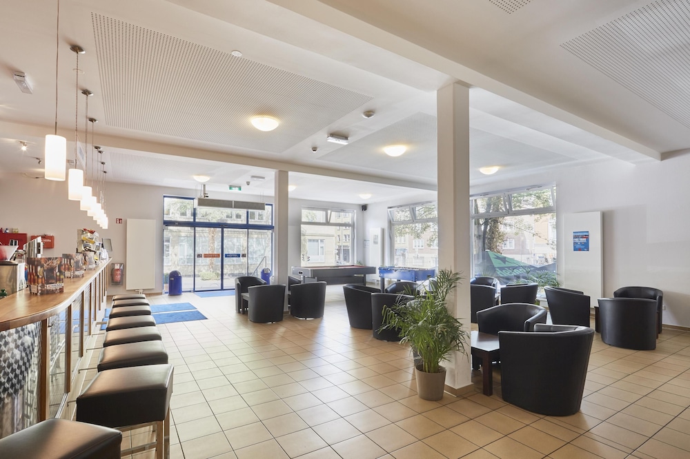 A&O Aachen Hauptbahnhof Hotel 52/83