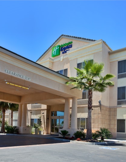 Holiday Inn Express Hotel Suites San Diego Otay 69/77