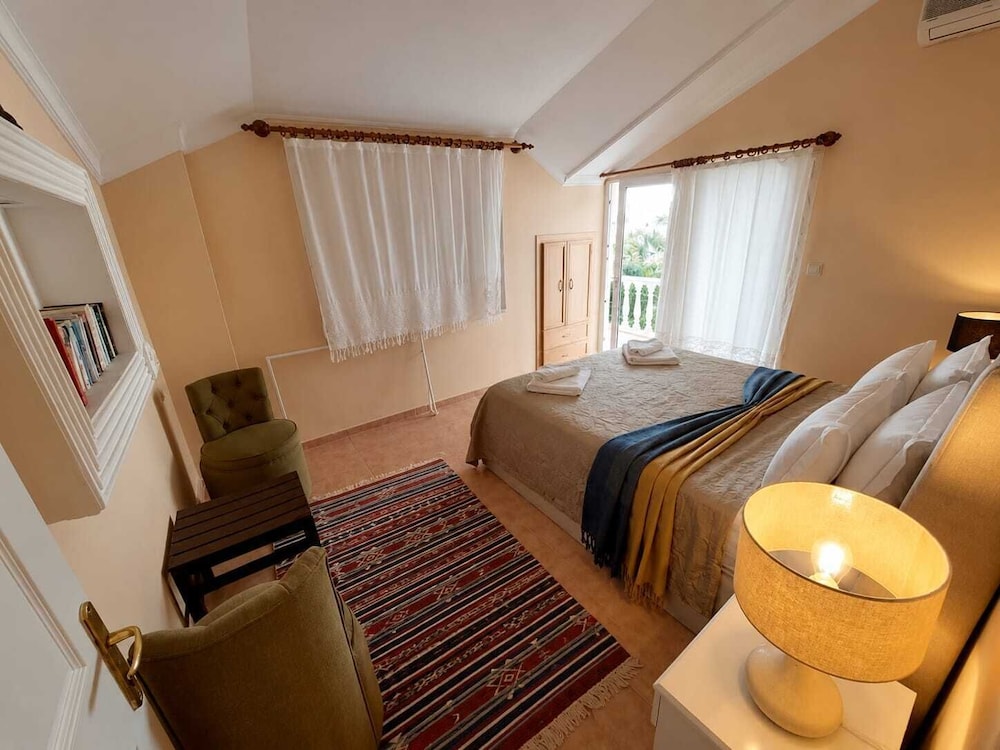 شقة بسريرين منفصلين بغرفتي نوم مع أريكة، Dalyan Palace 10/10
