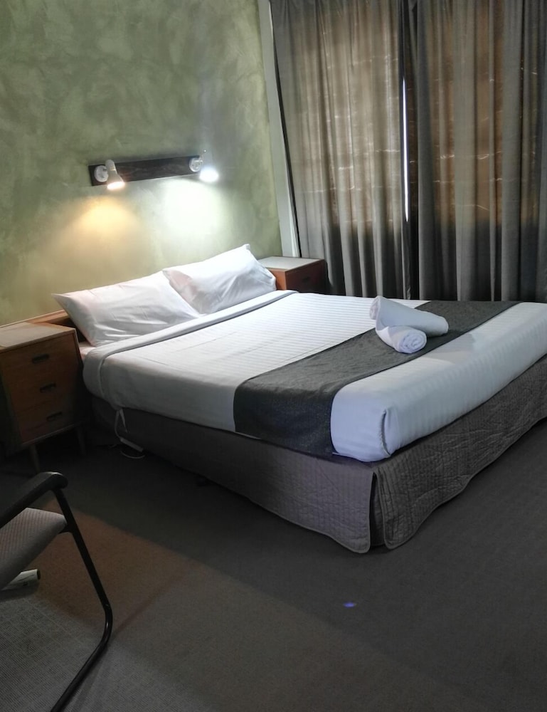 Bushmans Retreat Motor Inn 19/41