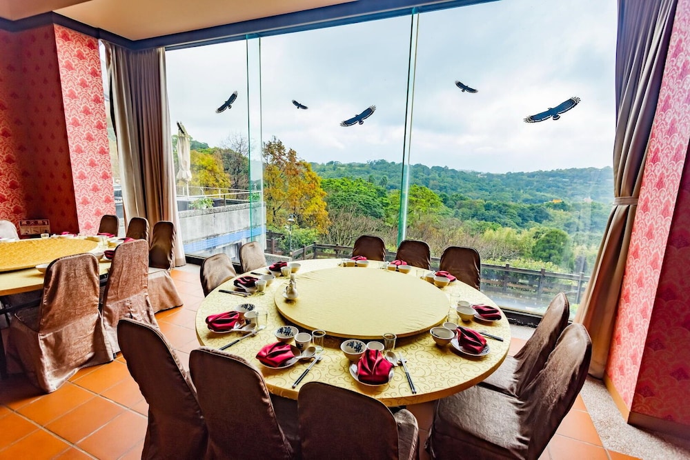 Yangmingshan Jing Shan Recreation Area 46/61