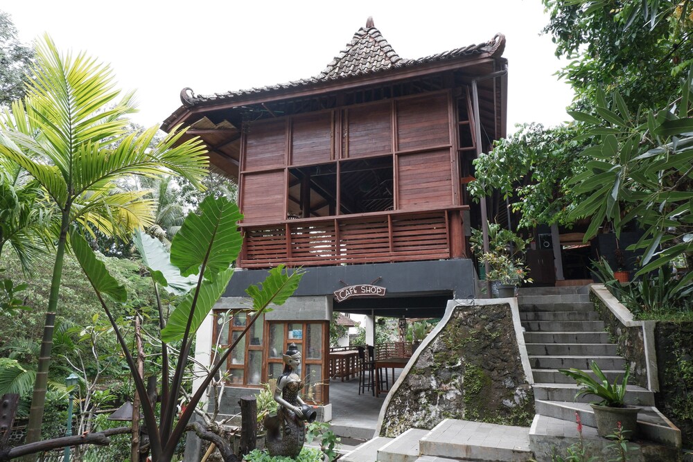 OYO 550 Kebon Krapyak Cottage Syariah 2/42