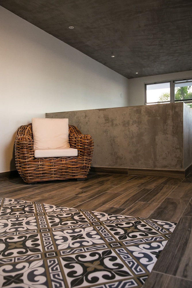 Numero 1 Guest House 25/50