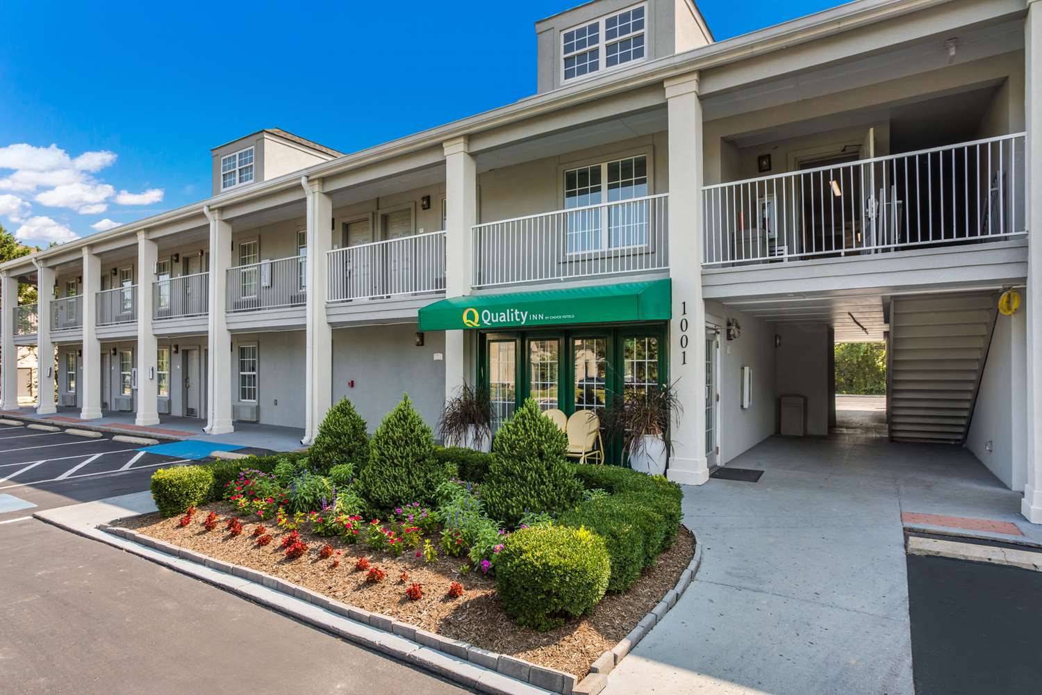Quality Inn Gallatin-Nashville Metro 32/33