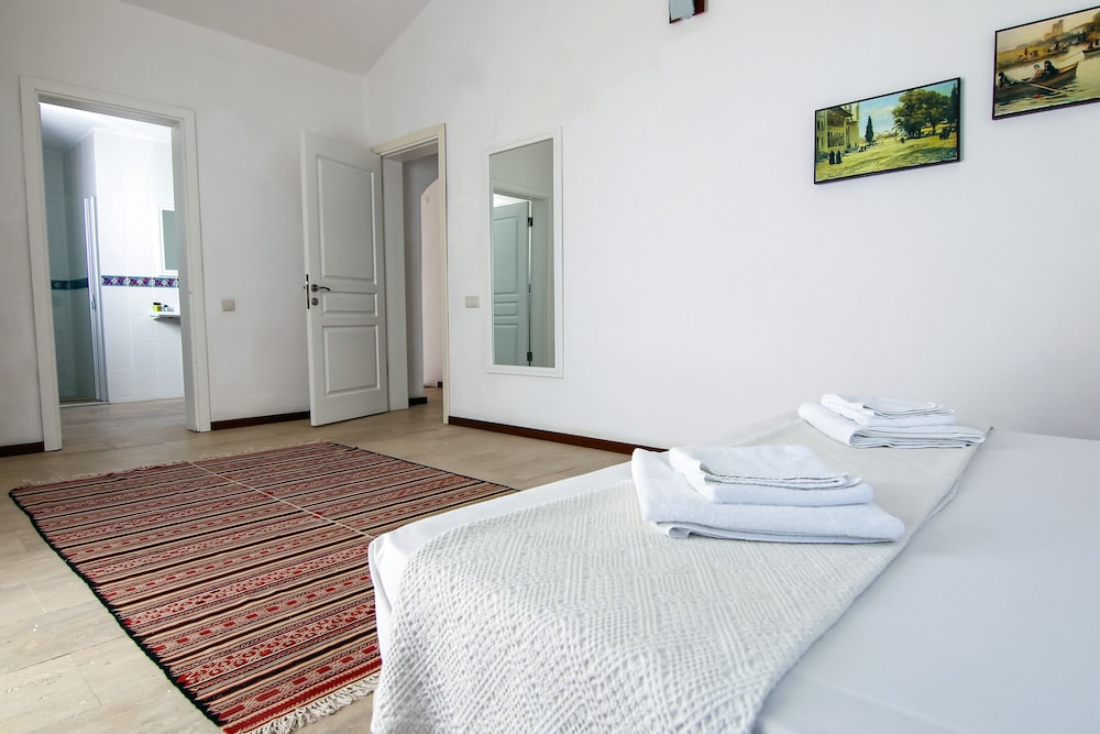 Marphe Hotel Suite and Villas 15/51