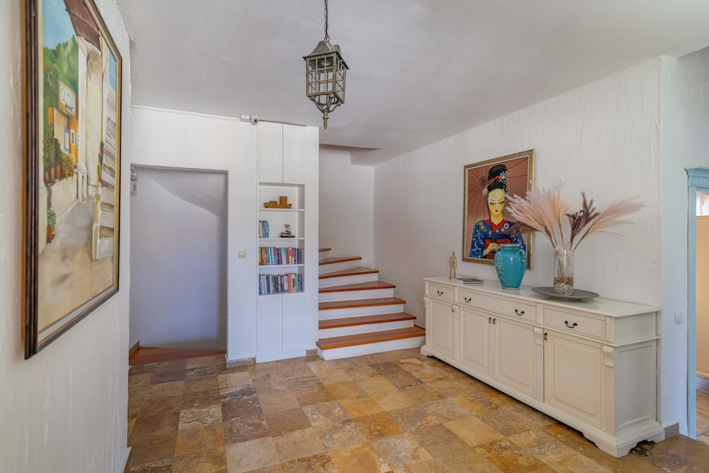 Alacati Roka Tas Otel 6/29