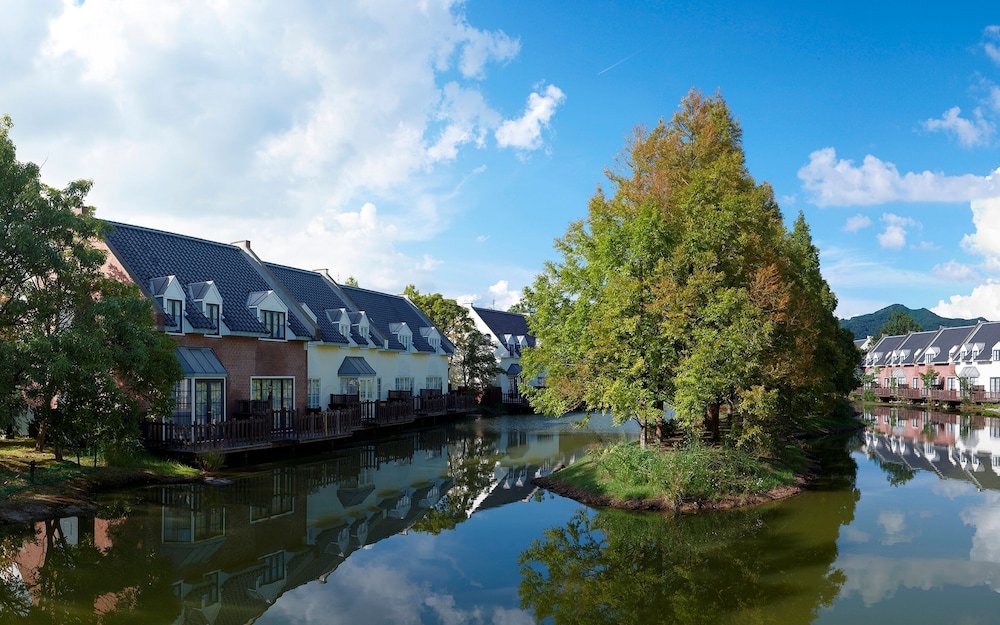 Huis Ten Bosch Forest Villa 41/50