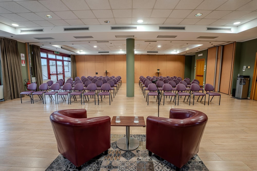 Tulip Inn Torino Sud 26/48