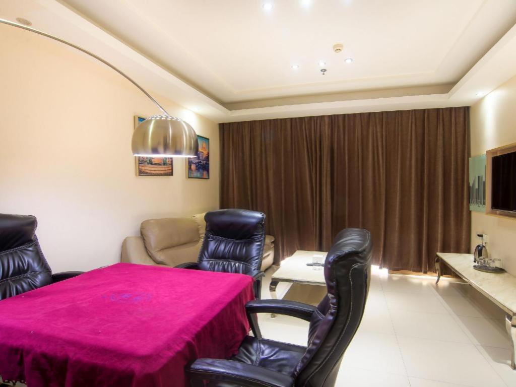 City Comfort Inn (Liuzhou Wanda Plaza) 50/54