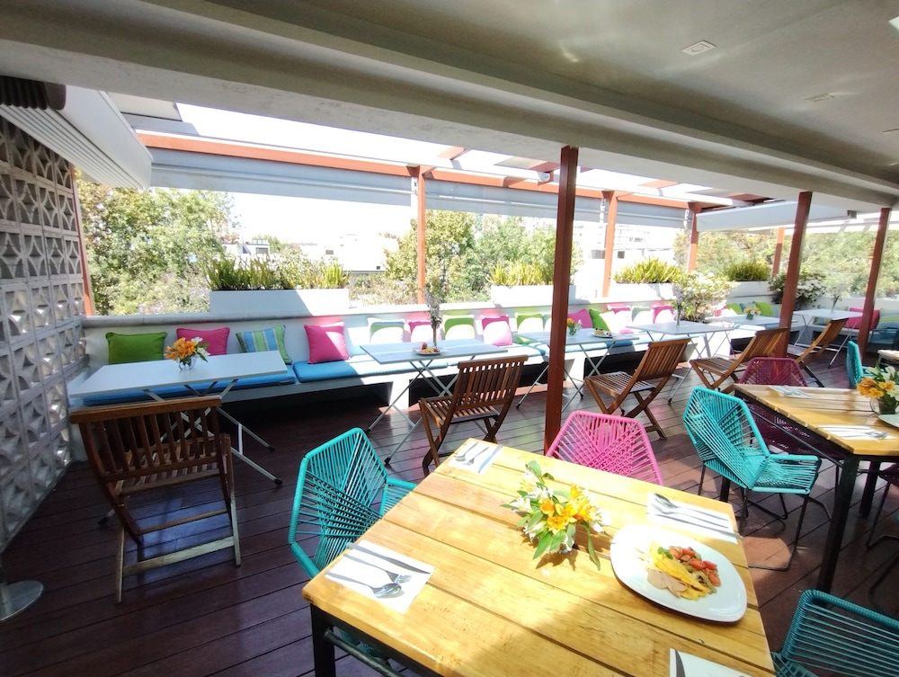 Residence Lheritage Aristoteles 225 By Bluebay 36/52