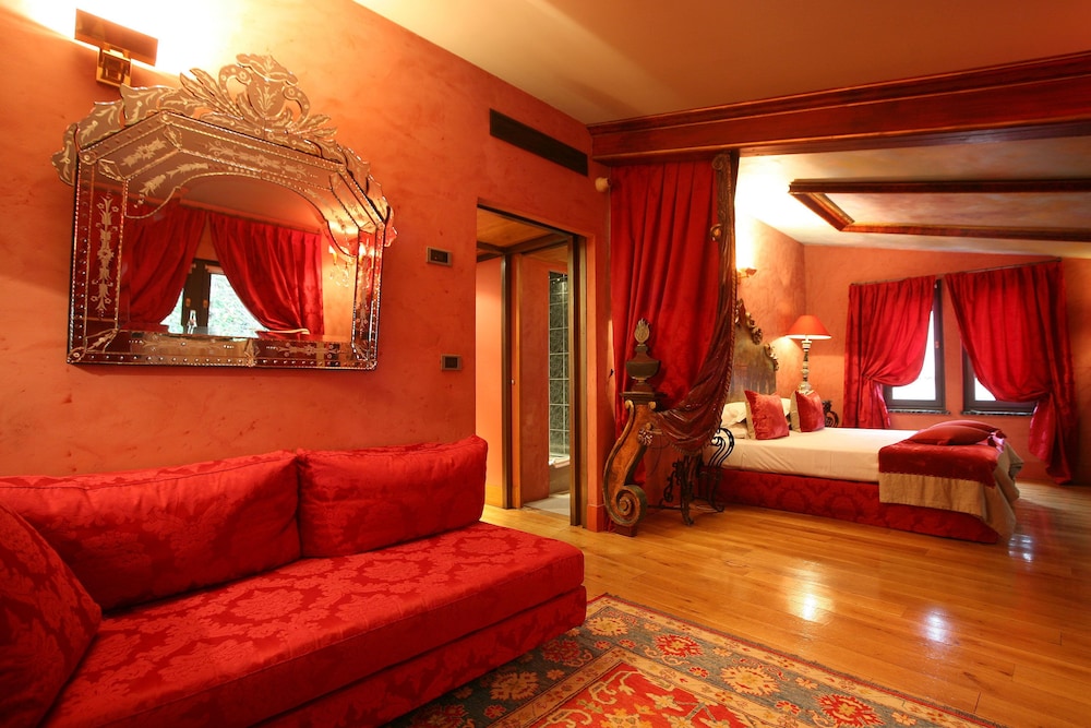 Cour des Loges Lyon, A Radisson Collection Hotel 41/79