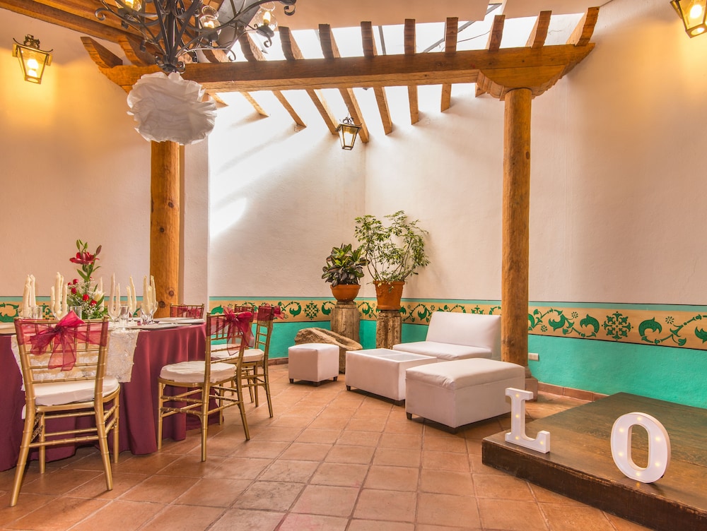 Hotel Casa del Refugio 36/54