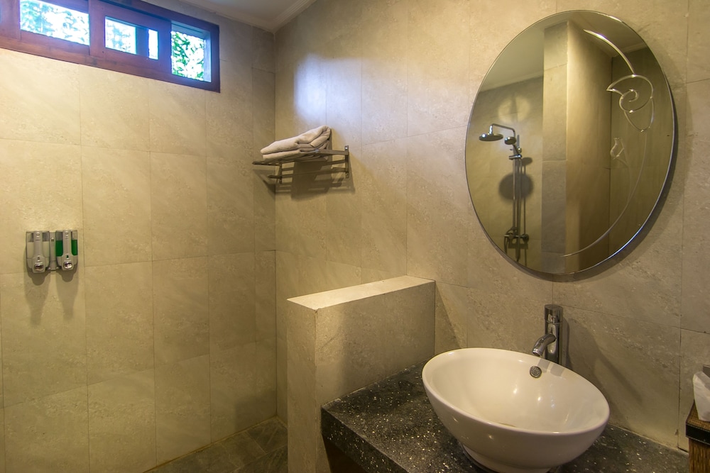 Delu Villas And Suites Seminyak 41/48