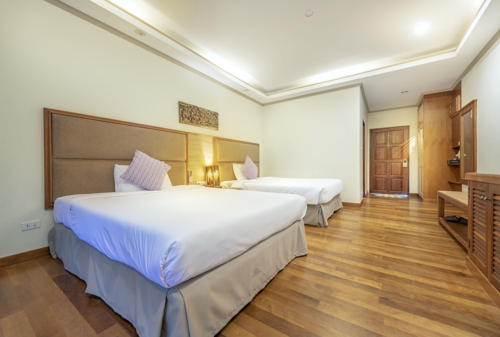 Vana Varin Resort Hua Hin 24/65