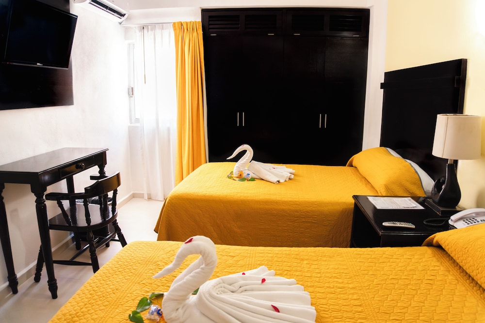 Antillano Hotel 52/60