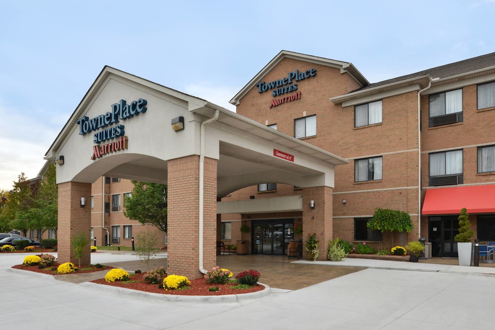 TownePlace Suites Detroit Warren 1/63