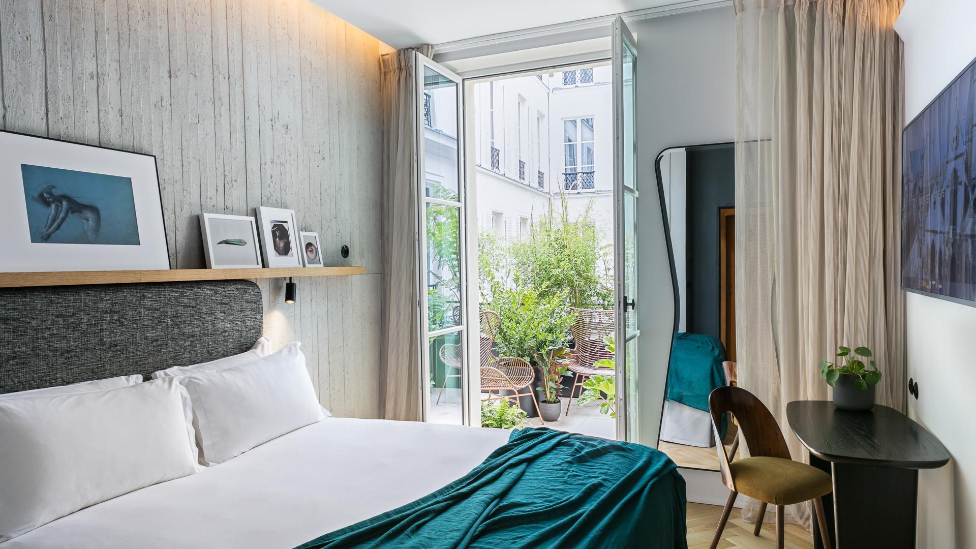 CLASSIC, DOUBLE BED, BALCONY