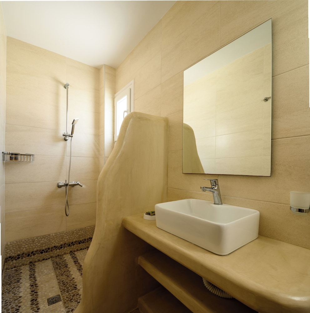 Selini Hotel - Adults Only 65/66