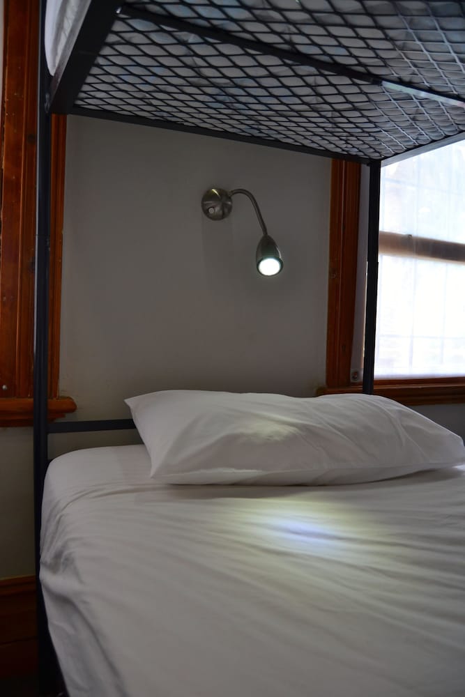 Ashanti Lodge Backpackers Gardens 24/65