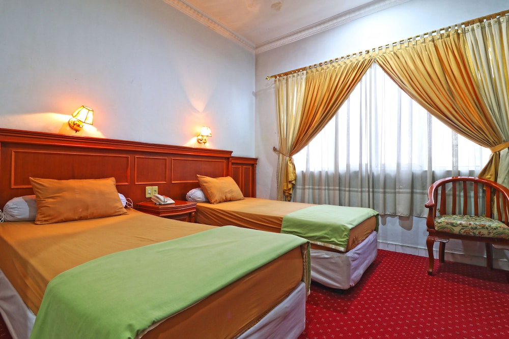 Hotel Sumatera 16/38