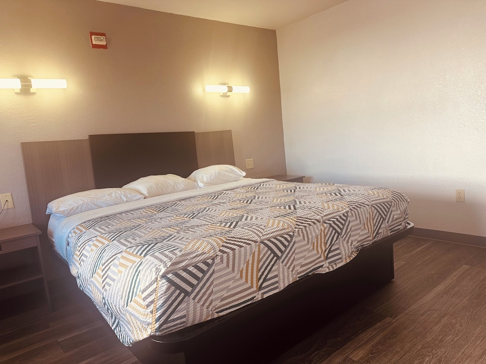 Motel6 San Antonio, TX - Fiesta Trails 28/49