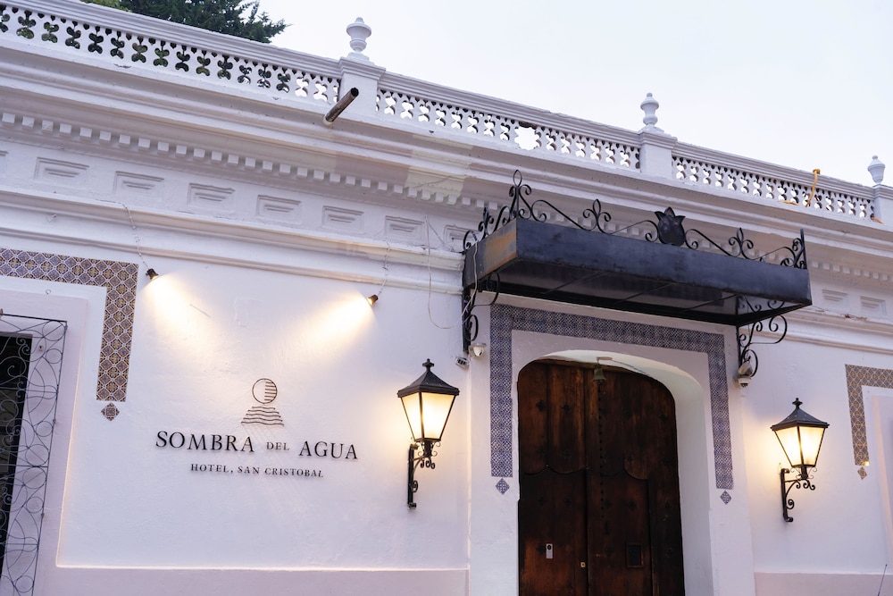 Sombra Del Agua Ex Holiday Inn San Cristobal 2/87