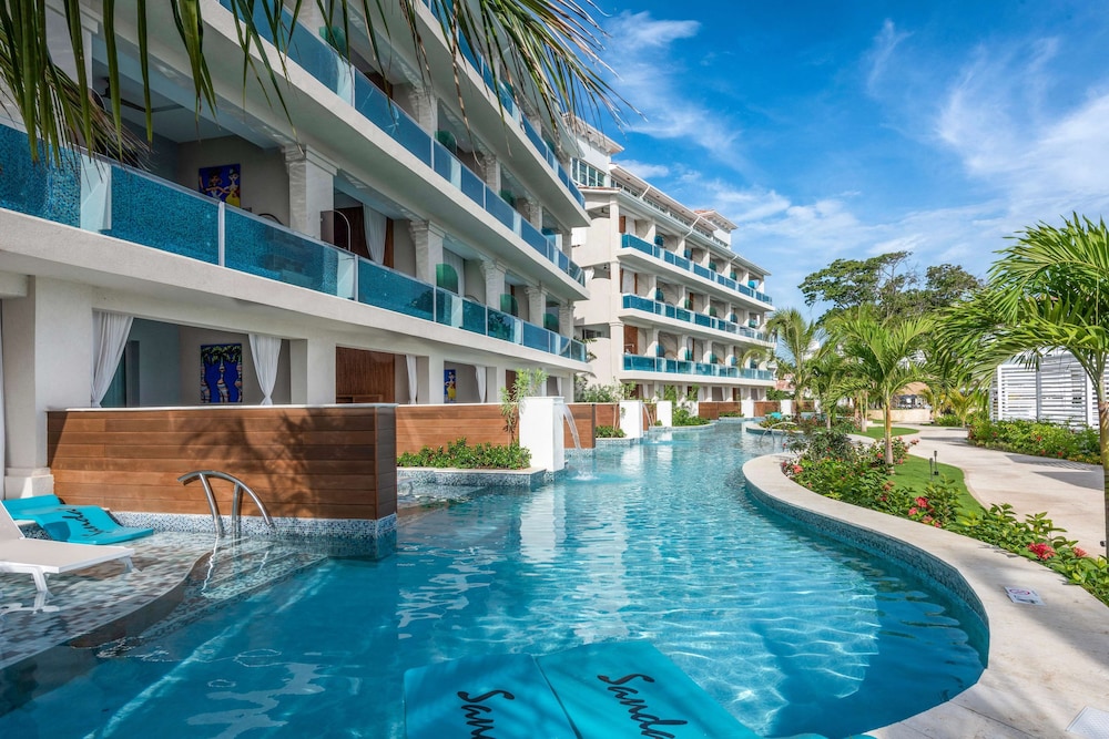 Sandals Dunn's River - Adults Only 18/89
