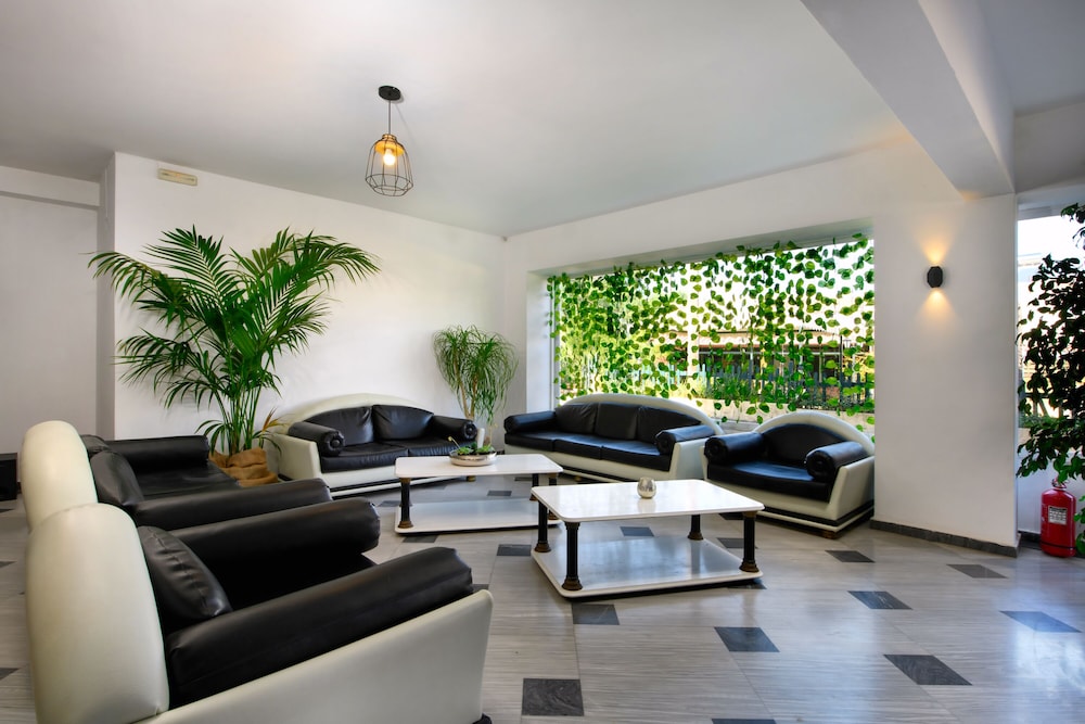 Aquarius Beach Aparthotel 44/69