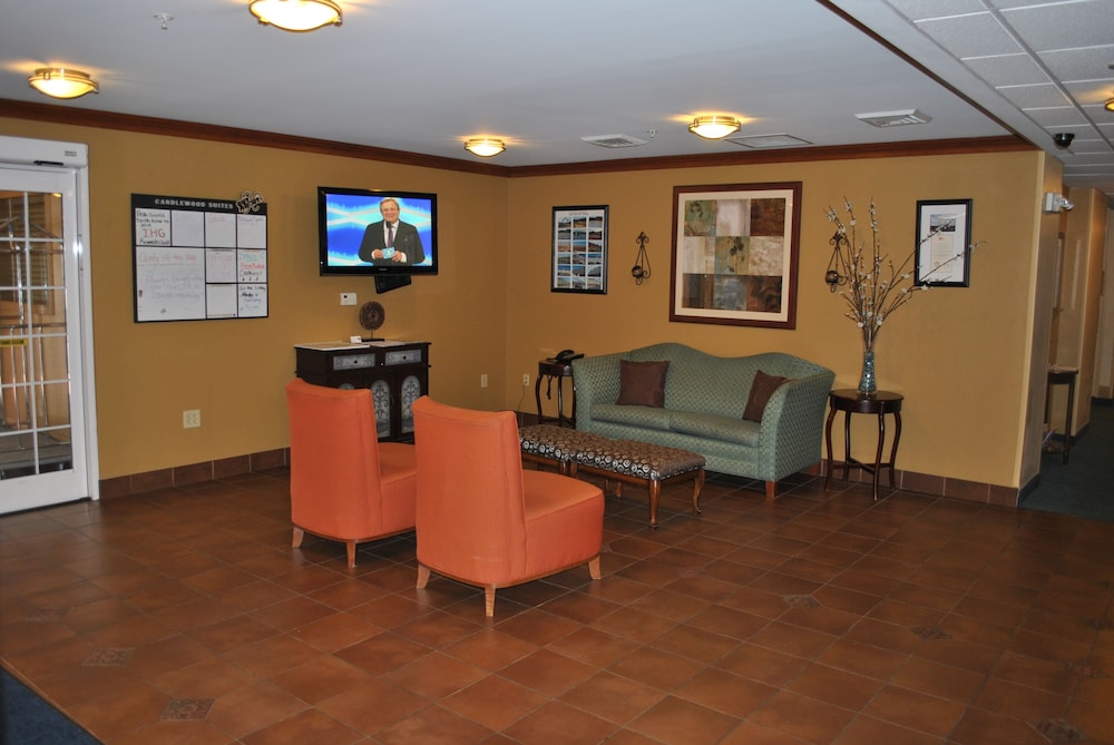 Candlewood Suites Colonial Heights Fort Lee 25/43