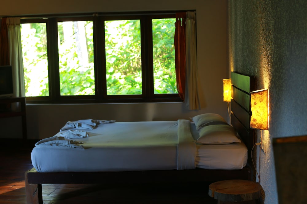 LUXURY, DOUBLE BED