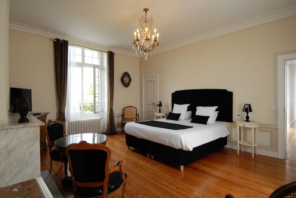 SUPERIOR, DOUBLE BED, GARDEN VIEW