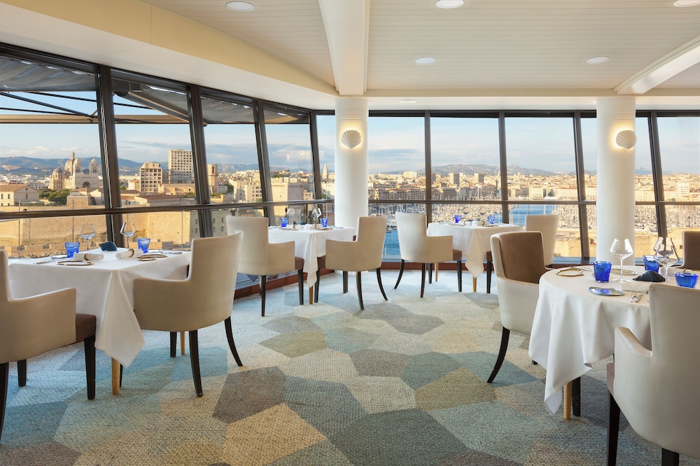 Sofitel Marseille Vieux Port Hotel 37/50