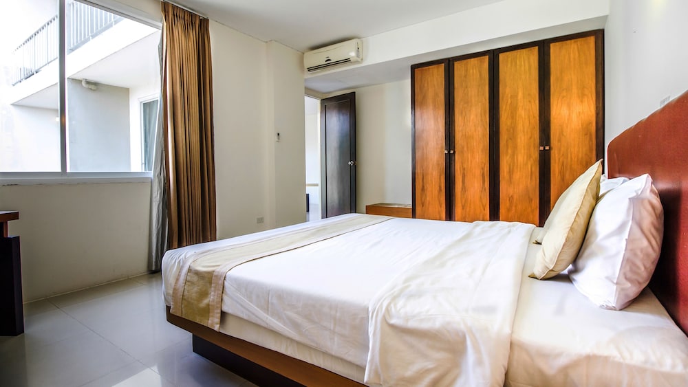 B2 Premier Hotel & Resort 31/44