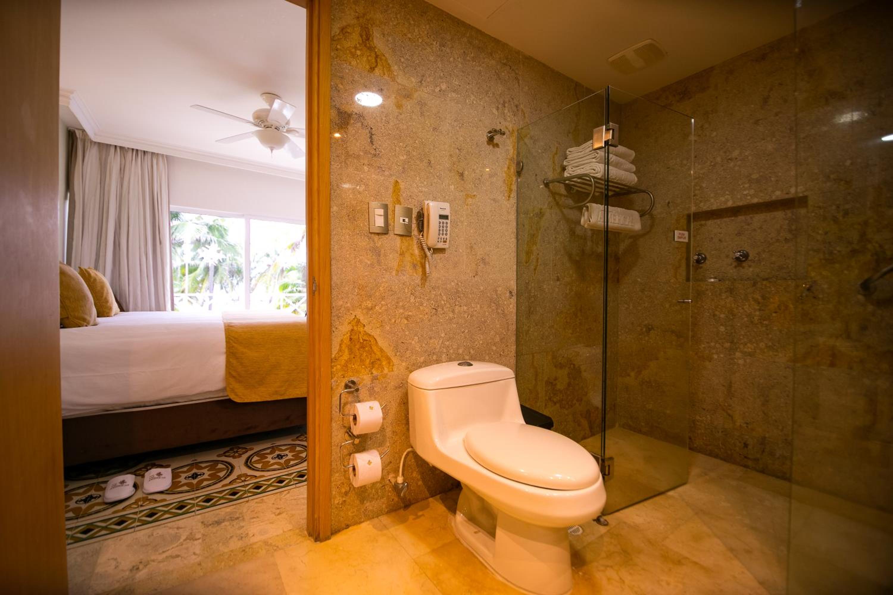 Junior Suite, Queen Bed, Las Americas Casa de Playa 5/5
