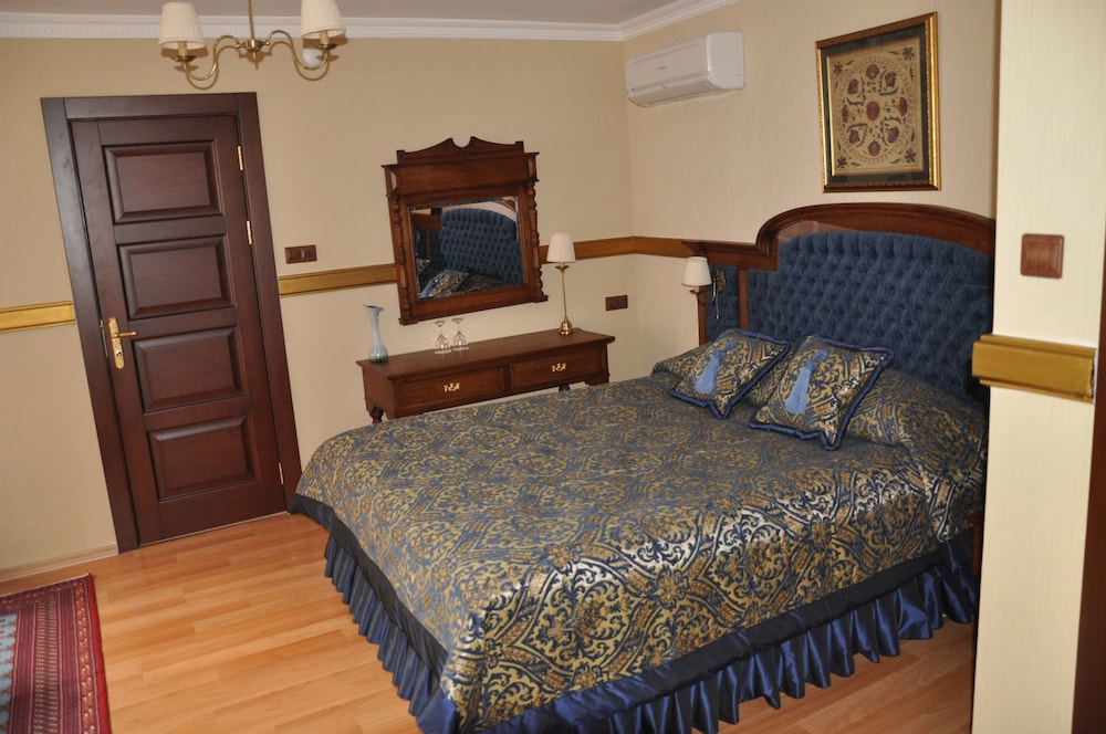 Aruna Hotel 34/50