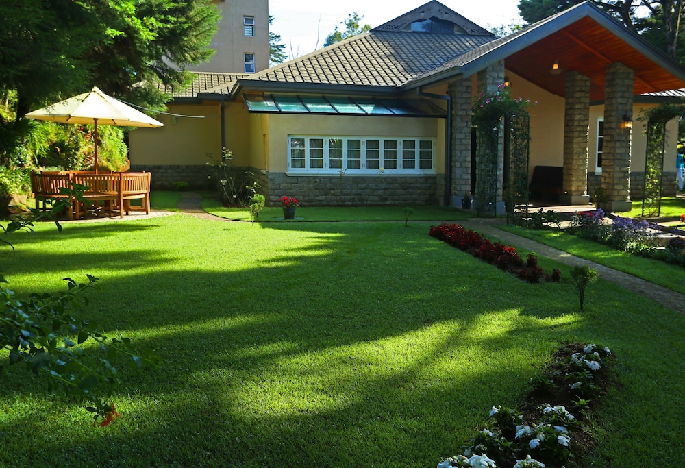 Firs Boutique 23/33