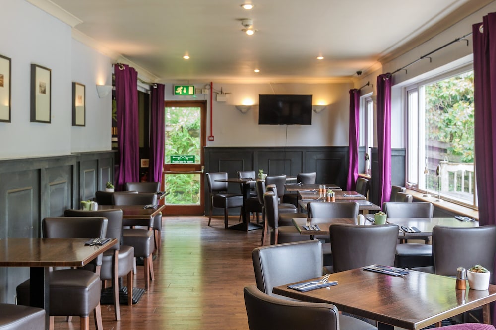Loch Leven Hotel 34/50