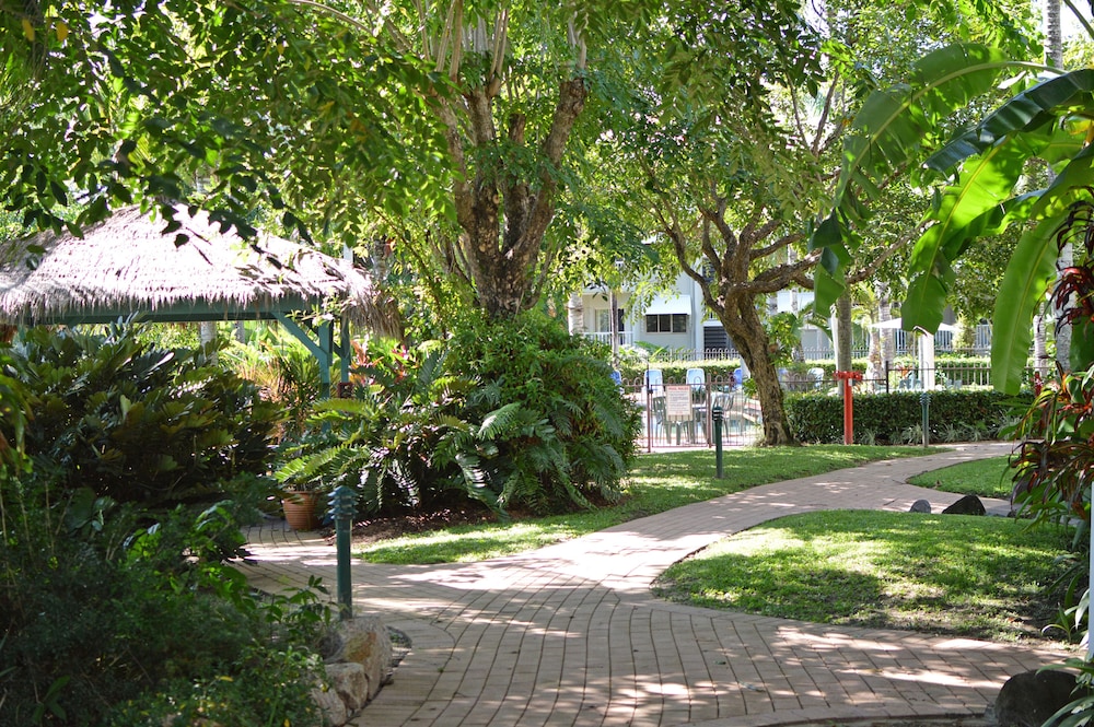 CAIRNS BEACH RESORT 39/49