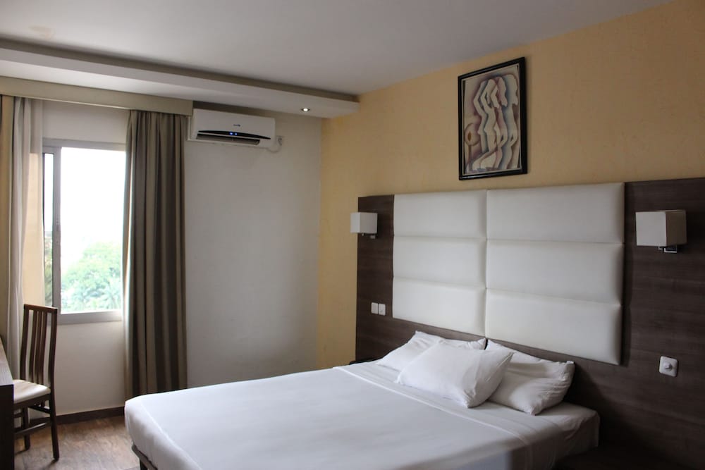 Lewat Hotel 8/30