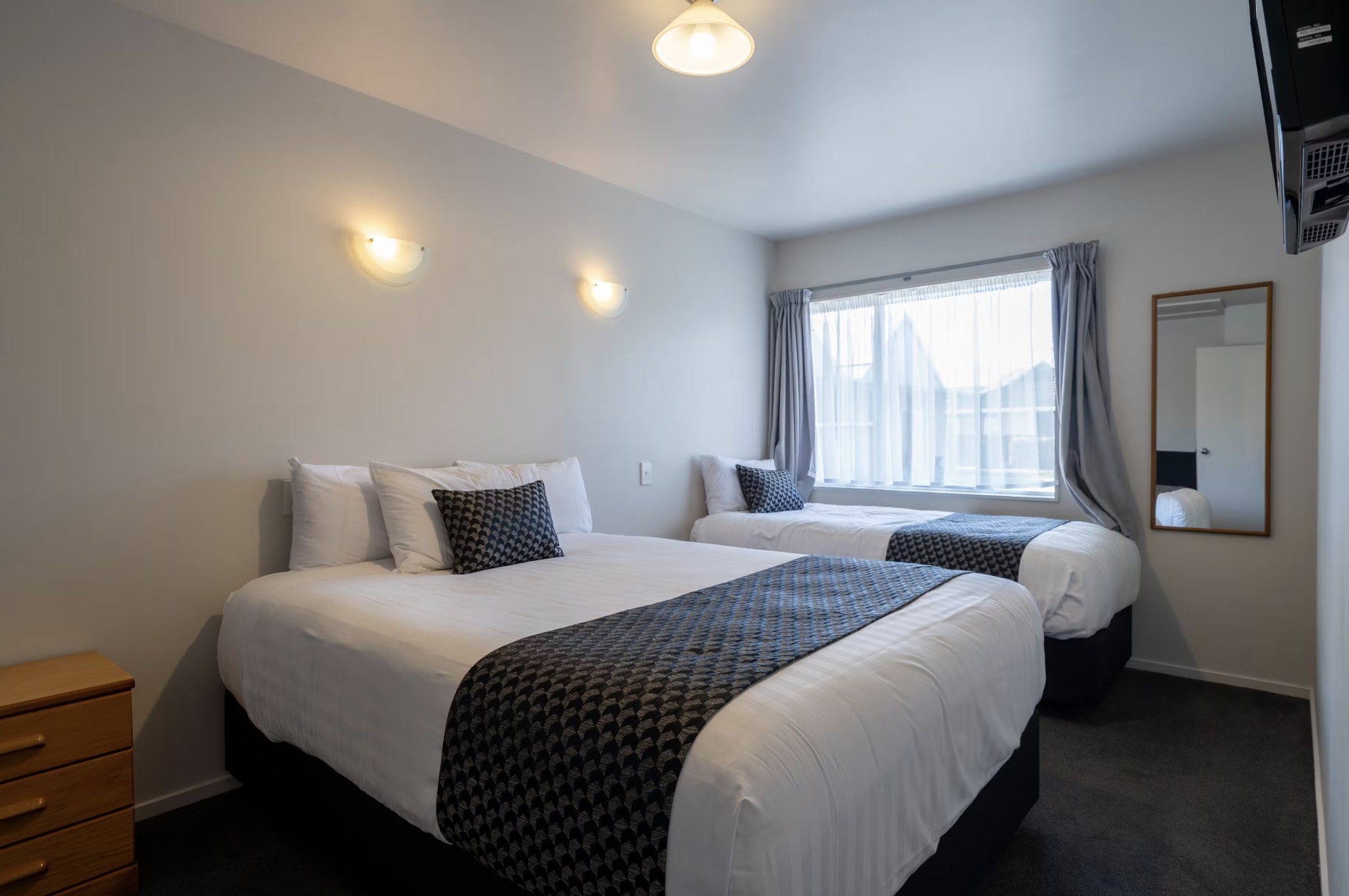Gables Motor Lodge 18/50