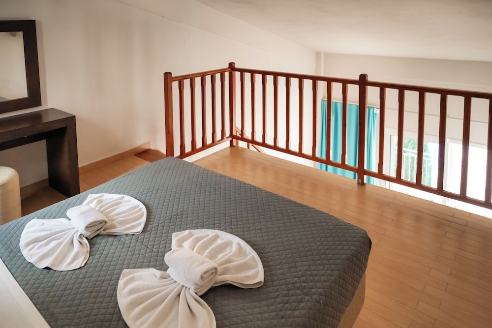 Thalassa Hotel 24/57