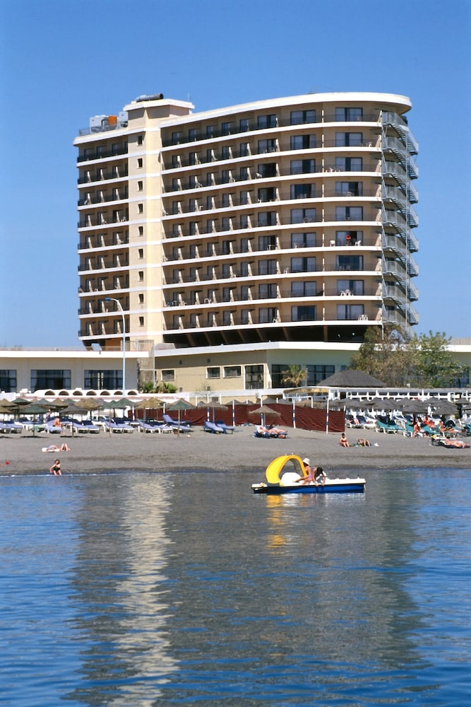 Hotel Puente Real 57/62