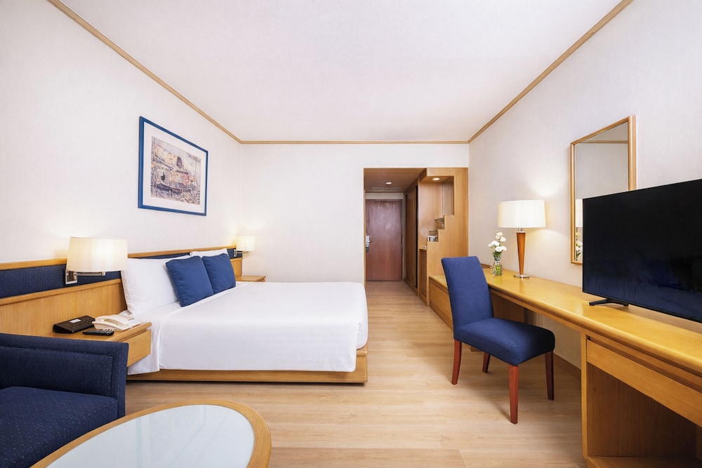 Novotel Bangkok Bangna 24/74